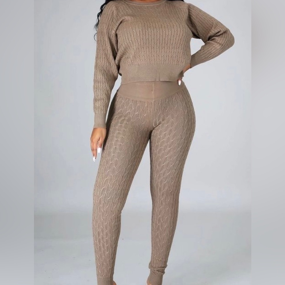 Two piece Aqua Knit legging Set